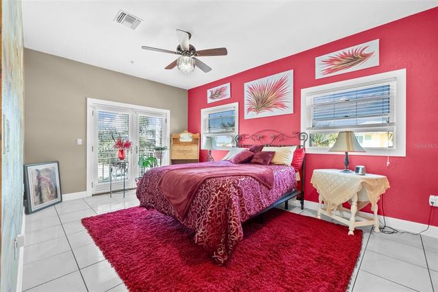 614 NORTON STREET, Longboat Key, FL 34228