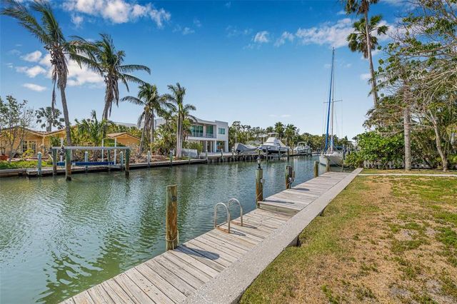 614 NORTON STREET, Longboat Key, FL 34228