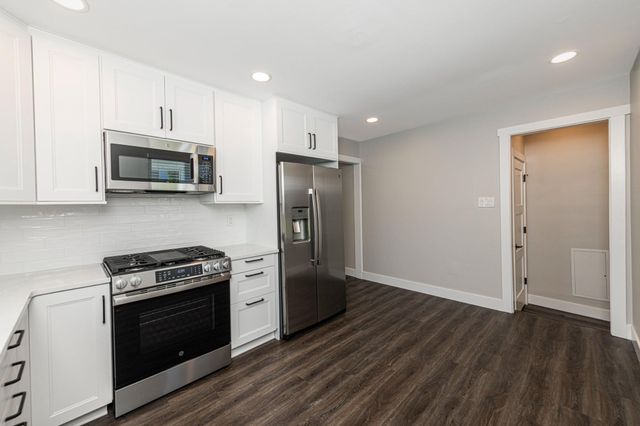 558 PHILADELPHIA AVE, King Of Prussia, PA 19406