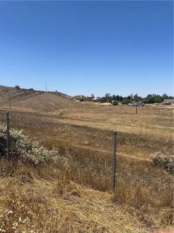25361 Phillips, Perris, CA 92570