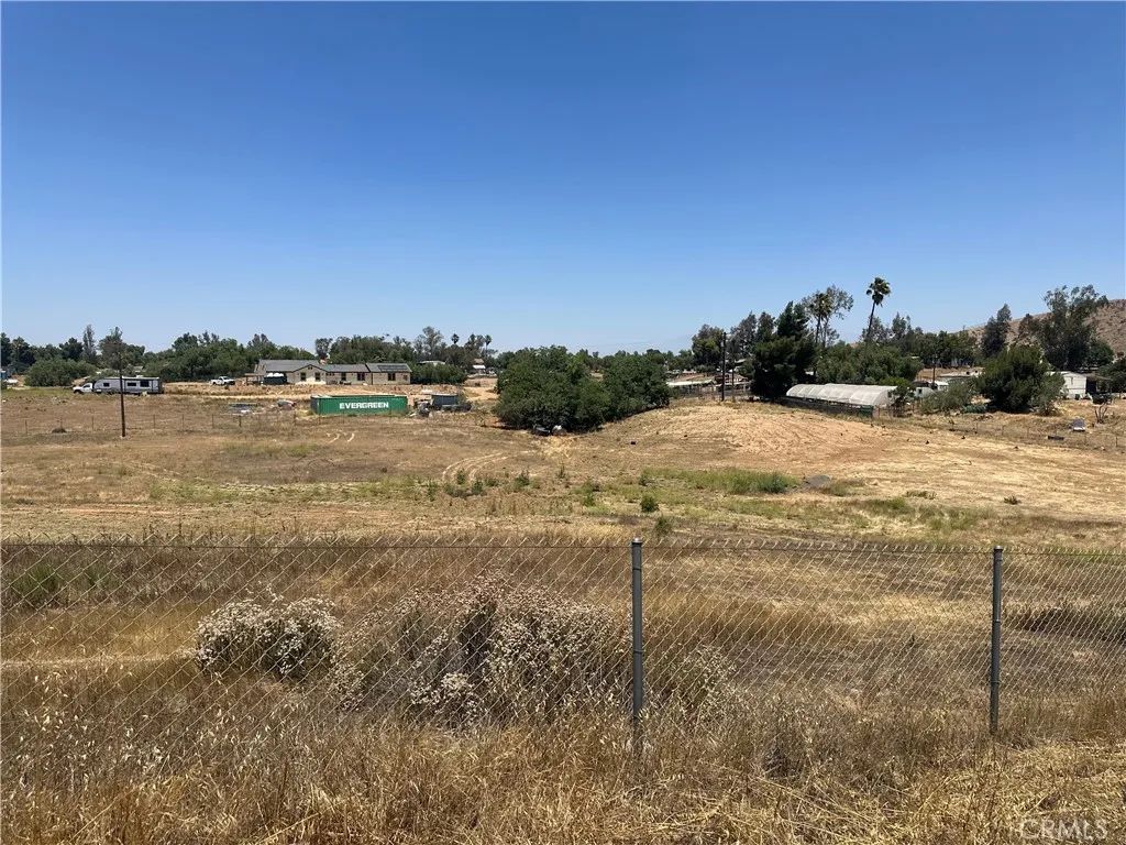 25361 Phillips, Perris, CA 92570