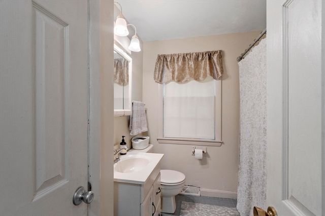 30 Dunshire Drive, Chelmsford, MA 01863