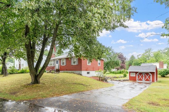 30 Dunshire Drive, Chelmsford, MA 01863