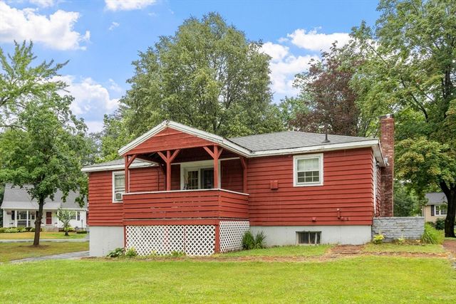 30 Dunshire Drive, Chelmsford, MA 01863