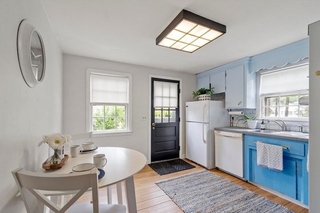 30 Dunshire Drive, Chelmsford, MA 01863