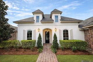 13884 Cobblestone Dr, Denham Springs, LA 70726