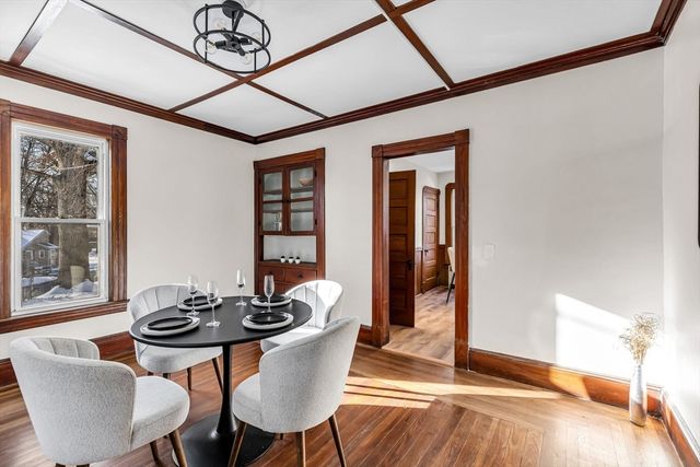 141 Saint Jerome Ave, Holyoke, MA 01040