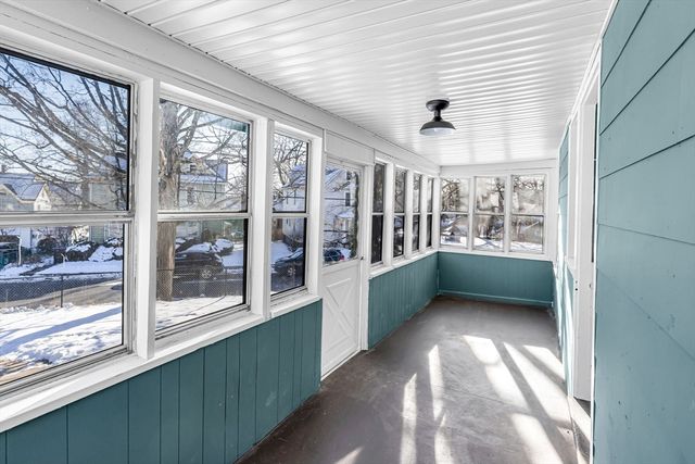 141 Saint Jerome Ave, Holyoke, MA 01040