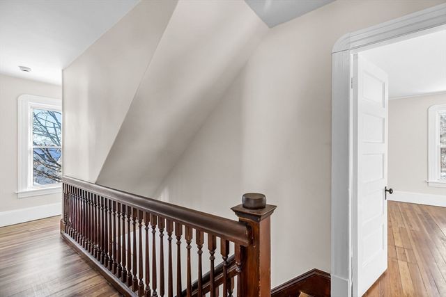 141 Saint Jerome Ave, Holyoke, MA 01040