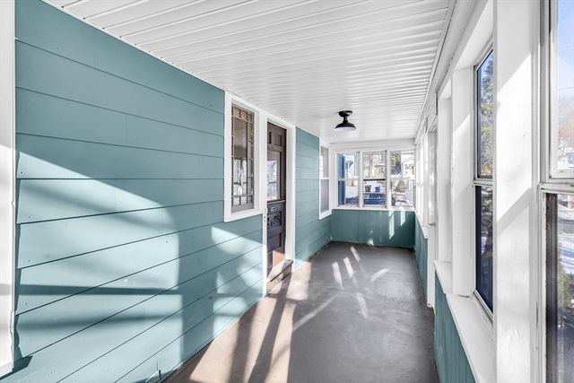 141 Saint Jerome Ave, Holyoke, MA 01040