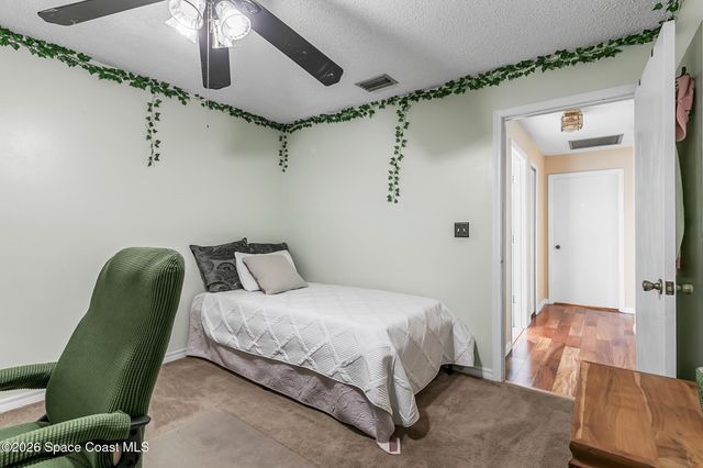 874 Gabriel Avenue NE, Palm Bay, FL 32907