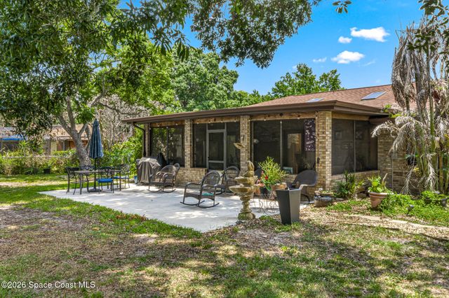 874 Gabriel Avenue NE, Palm Bay, FL 32907