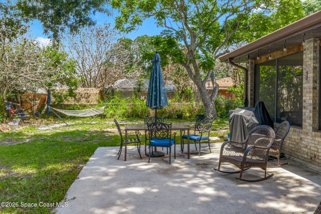 874 Gabriel Avenue NE, Palm Bay, FL 32907