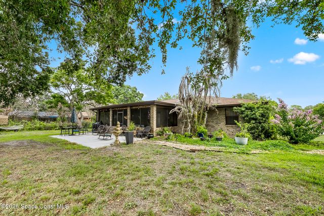 874 Gabriel Avenue NE, Palm Bay, FL 32907