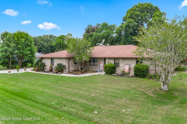 874 Gabriel Avenue NE, Palm Bay, FL 32907