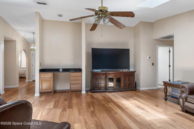 874 Gabriel Avenue NE, Palm Bay, FL 32907