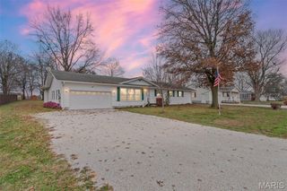 23370 W County Road, Jerseyville, IL 62052