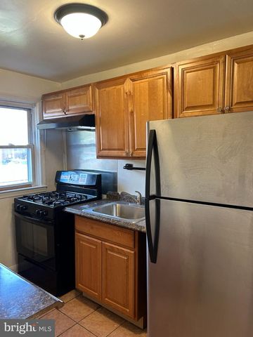 3812 RAVENWOOD AVE, Baltimore, MD 21213