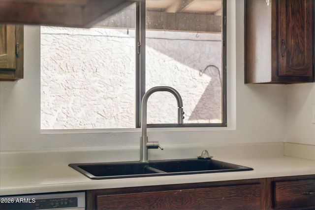 1545 W JAVELINA Avenue, Mesa, AZ 85202