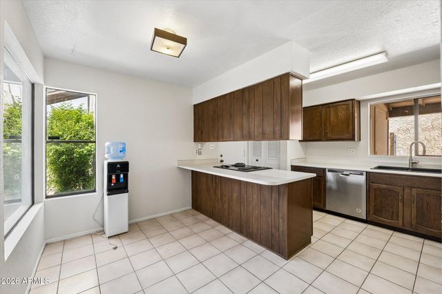 1545 W JAVELINA Avenue, Mesa, AZ 85202