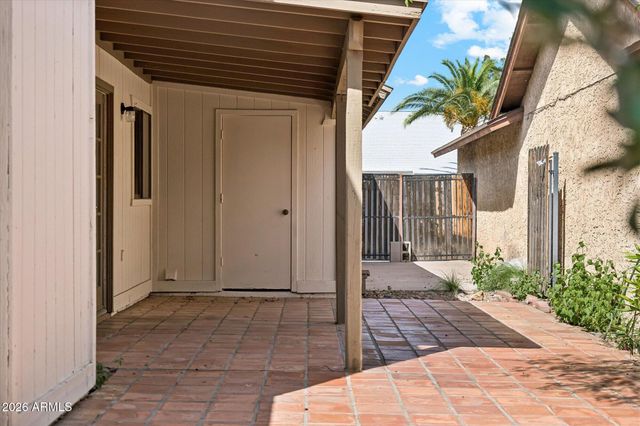 1545 W JAVELINA Avenue, Mesa, AZ 85202