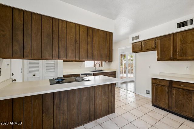 1545 W JAVELINA Avenue, Mesa, AZ 85202