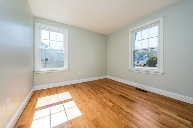 98 Wagon Lane, Hyannis, MA 02601