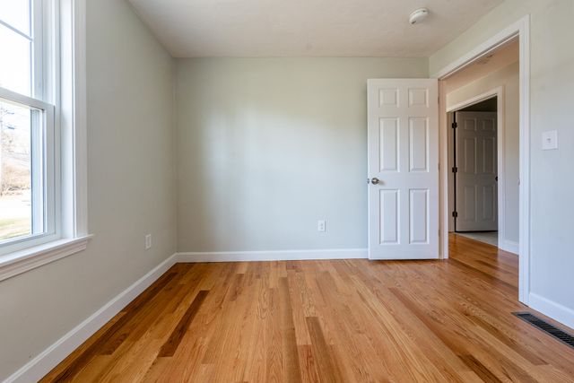 98 Wagon Lane, Hyannis, MA 02601