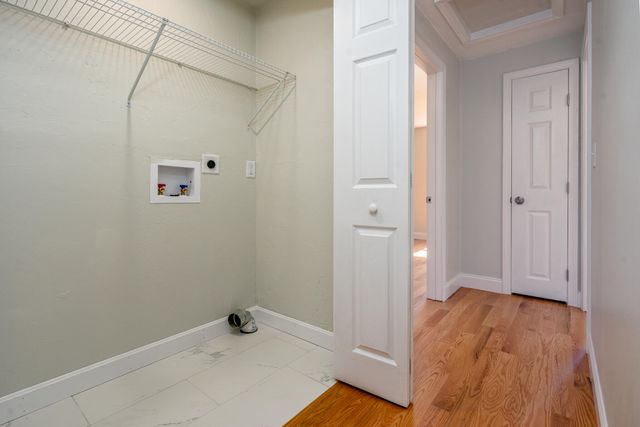 98 Wagon Lane, Hyannis, MA 02601