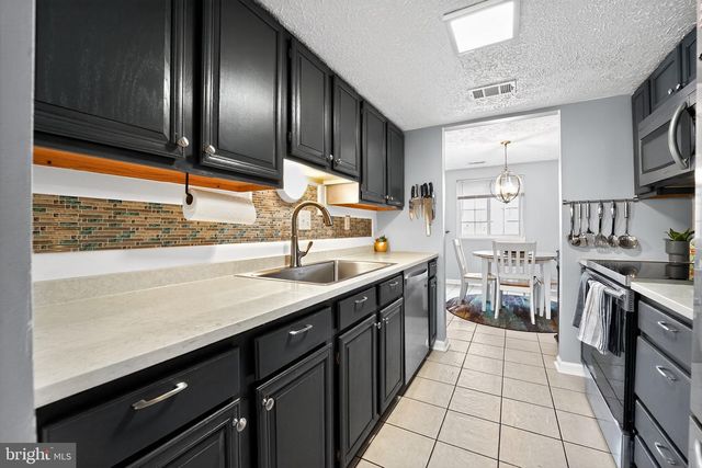 213 DEERVALLEY DR, Frederick, MD 21702