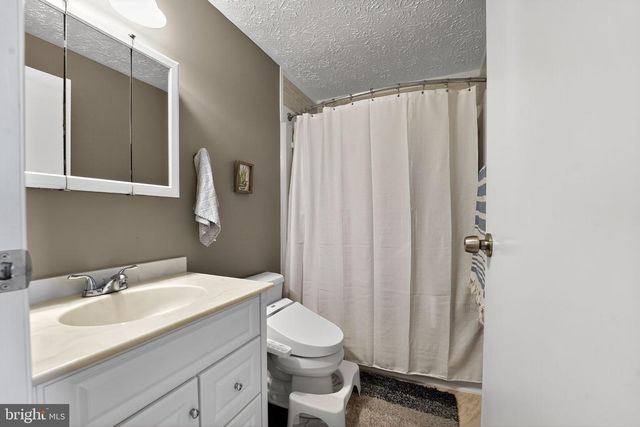 213 DEERVALLEY DR, Frederick, MD 21702