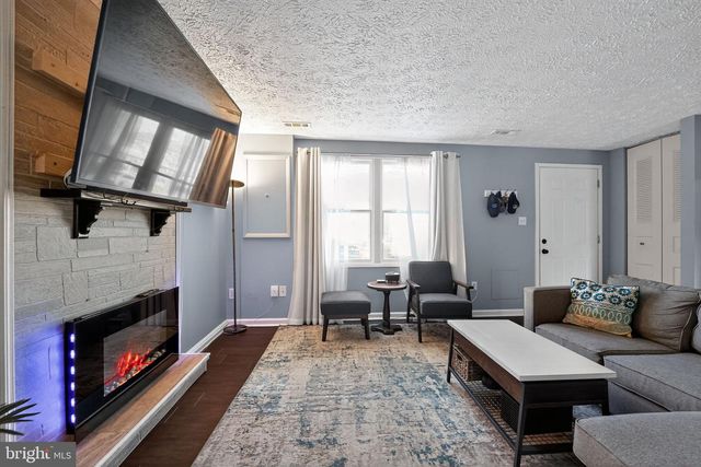 213 DEERVALLEY DR, Frederick, MD 21702