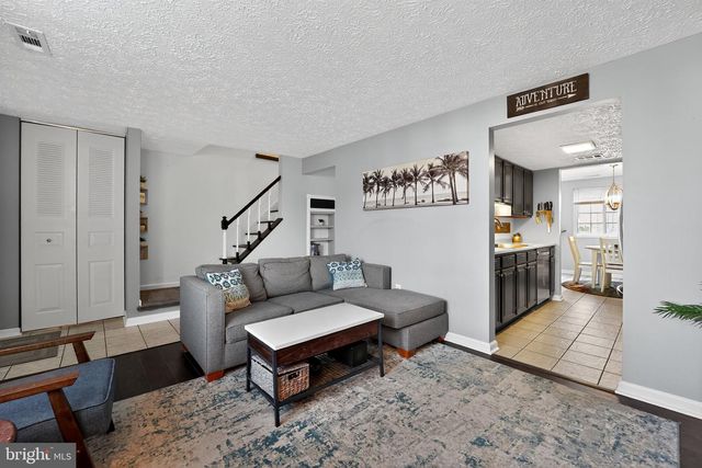 213 DEERVALLEY DR, Frederick, MD 21702