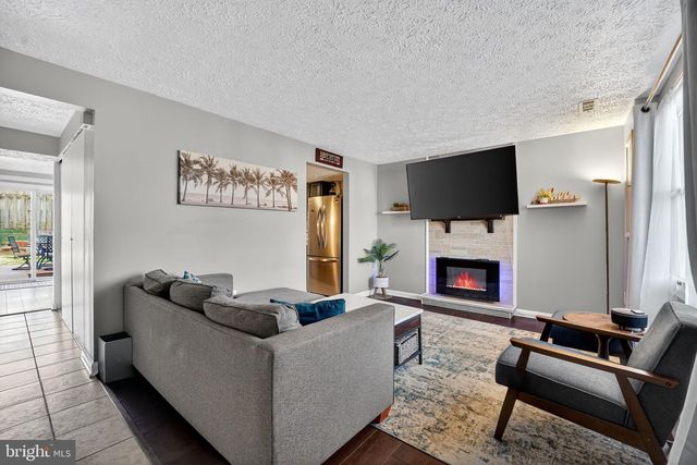 213 DEERVALLEY DR, Frederick, MD 21702