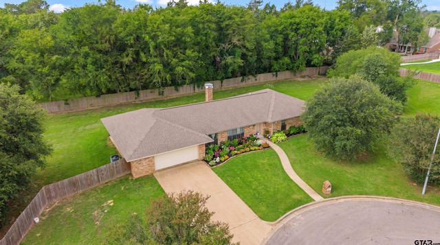 715 Hopper Ct., Winnsboro, TX 75494