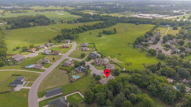 715 Hopper Ct., Winnsboro, TX 75494