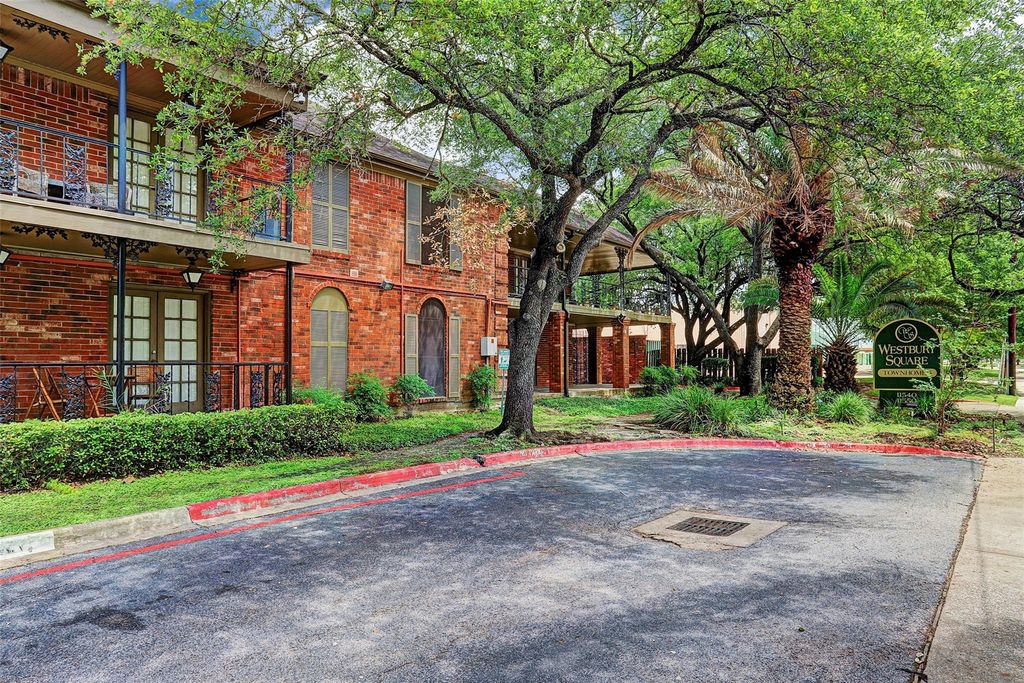 11550 Chimney Rock Road 167, Houston, TX 77035