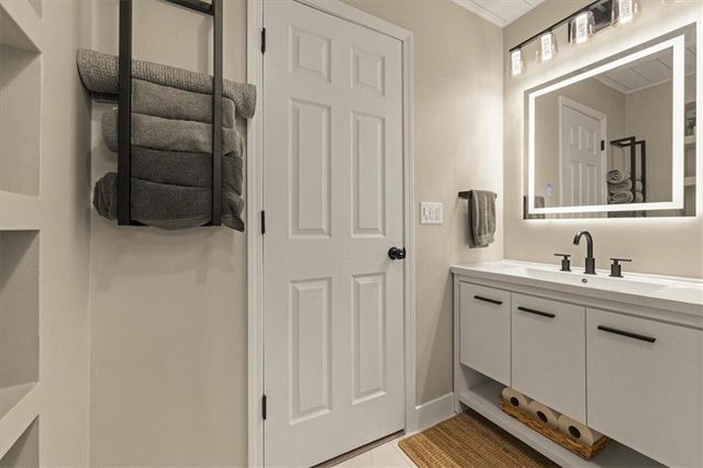 602 S Cedar Street, Belton, MO 64012