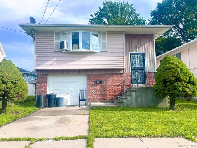 312 E Columbia Street, Hempstead, NY 11550