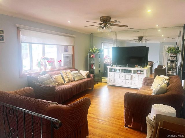 312 E Columbia Street, Hempstead, NY 11550