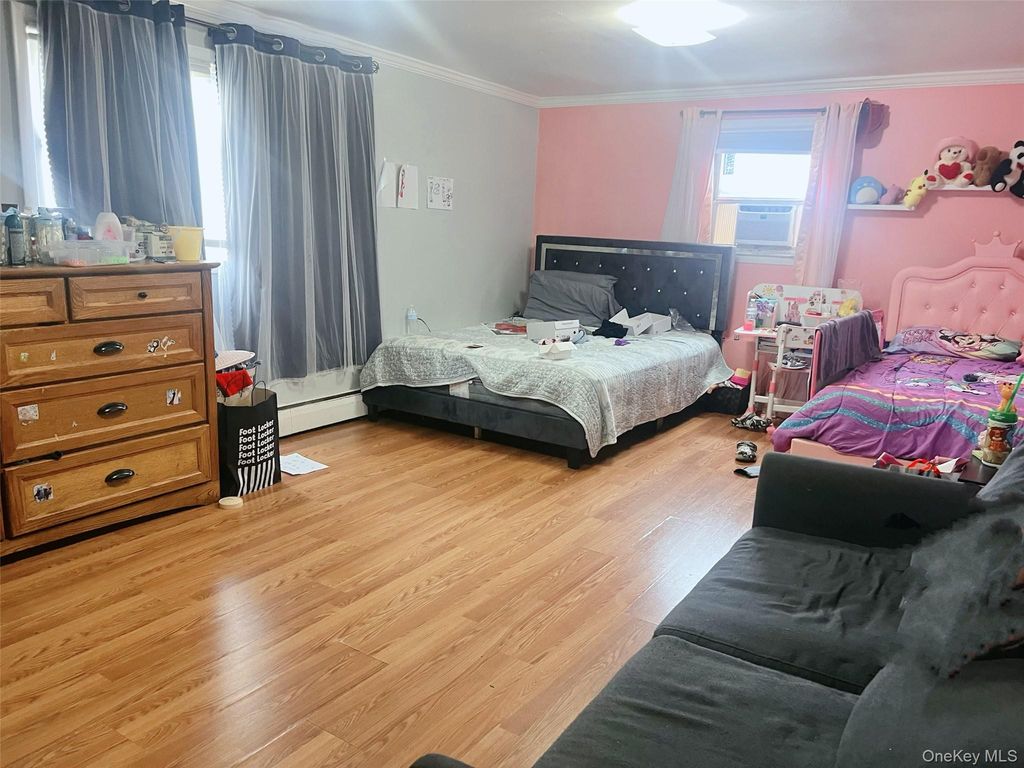 312 E Columbia Street, Hempstead, NY 11550 — photo 4