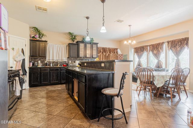 3111 AMISTOSO Street, El Paso, TX 79938