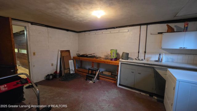 4702 Woodcraft Road, Okemos, MI 48864