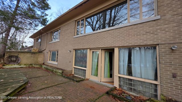 4702 Woodcraft Road, Okemos, MI 48864