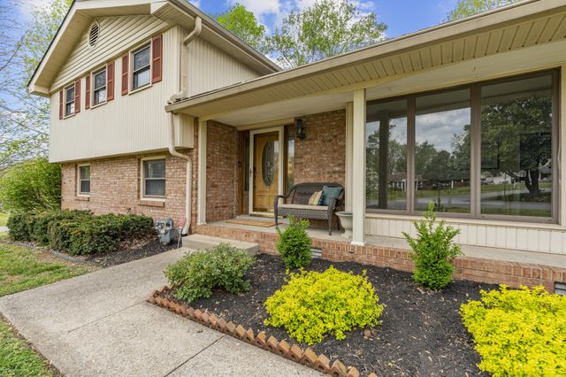 600 Frankfort Dr, Hermitage, TN 37076