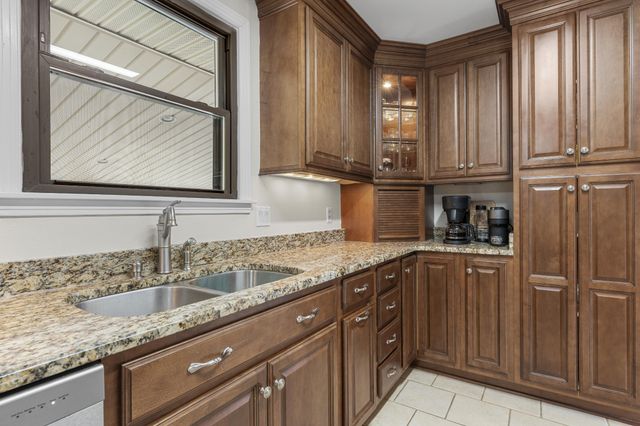 600 Frankfort Dr, Hermitage, TN 37076