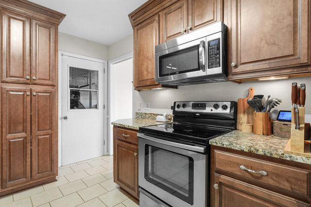 600 Frankfort Dr, Hermitage, TN 37076