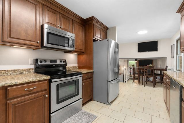 600 Frankfort Dr, Hermitage, TN 37076