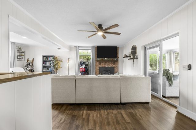 600 Frankfort Dr, Hermitage, TN 37076