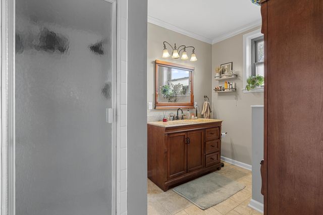 600 Frankfort Dr, Hermitage, TN 37076